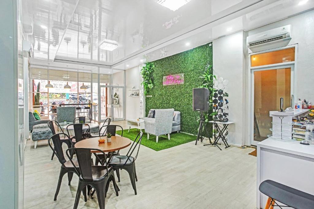 Galería fotográfica de OYO 90399 Box House en Bandar Lampung