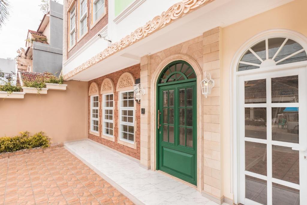 Exteriér nebo vchod ubytování Super OYO Capital O 371 Kwitang Guest House
