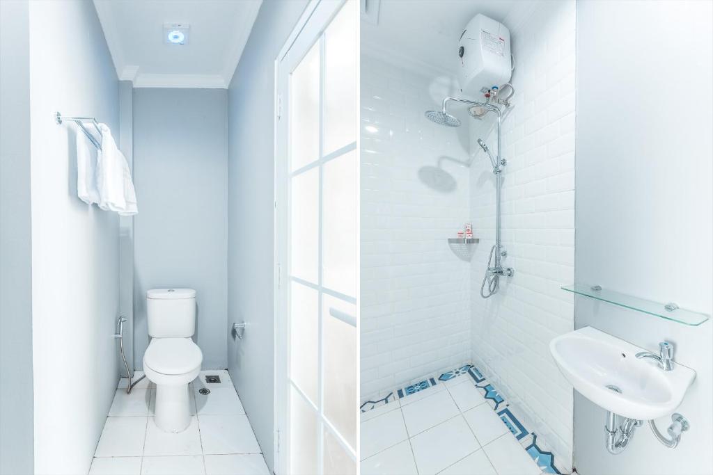 Koupelna v ubytování Super OYO Capital O 371 Kwitang Guest House