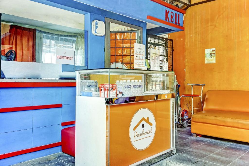 Vottorð, verðlaun, skilti eða annað skjal til sýnis á Super OYO 90692 Point Hostel