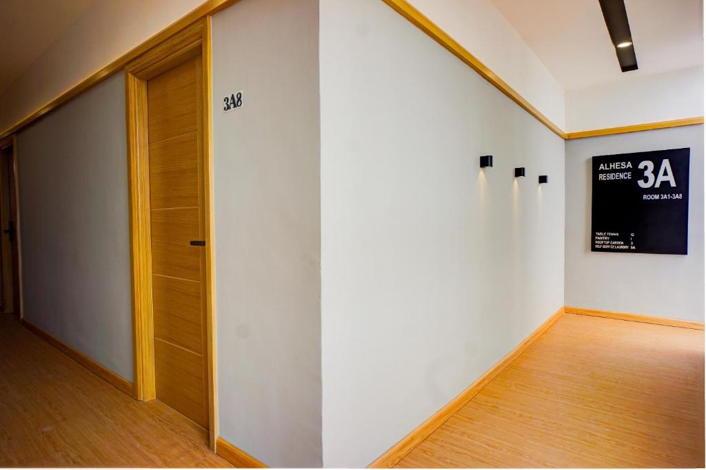 Fotografie z fotogalerie ubytování SUPER OYO 93064 Alhesa Residence v destinaci Medan