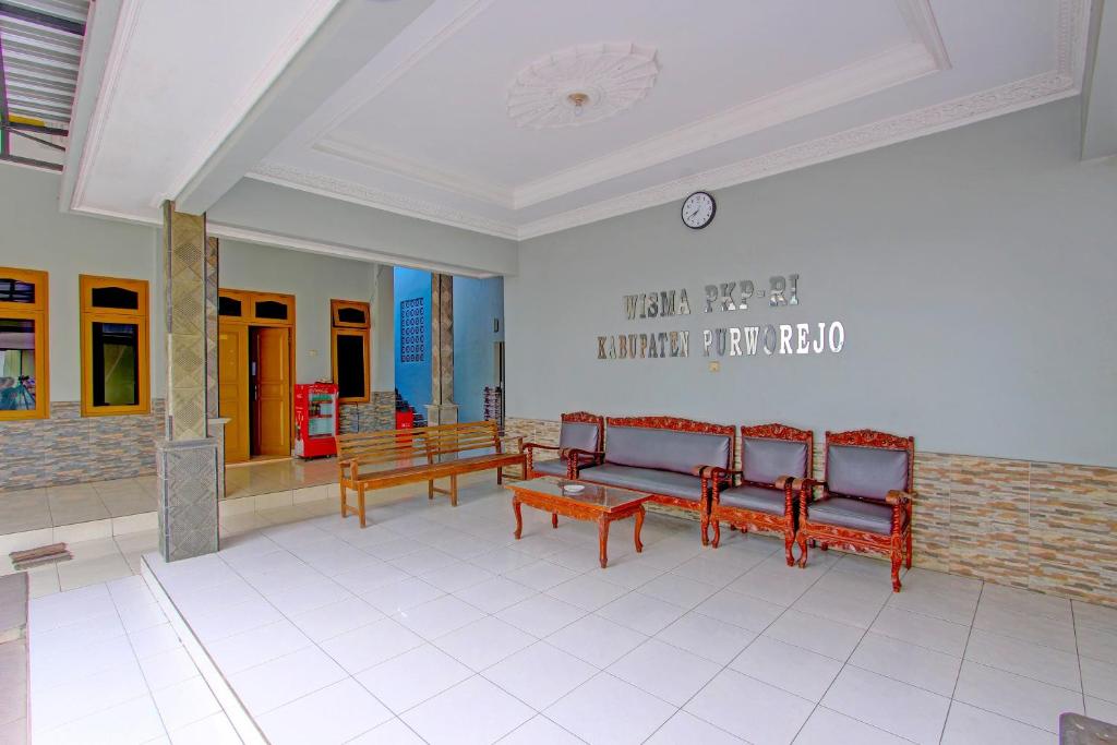 Fotografie z fotogalerie ubytování Super OYO 91748 Wisma Pkpri Purworejo v destinaci Purworejo