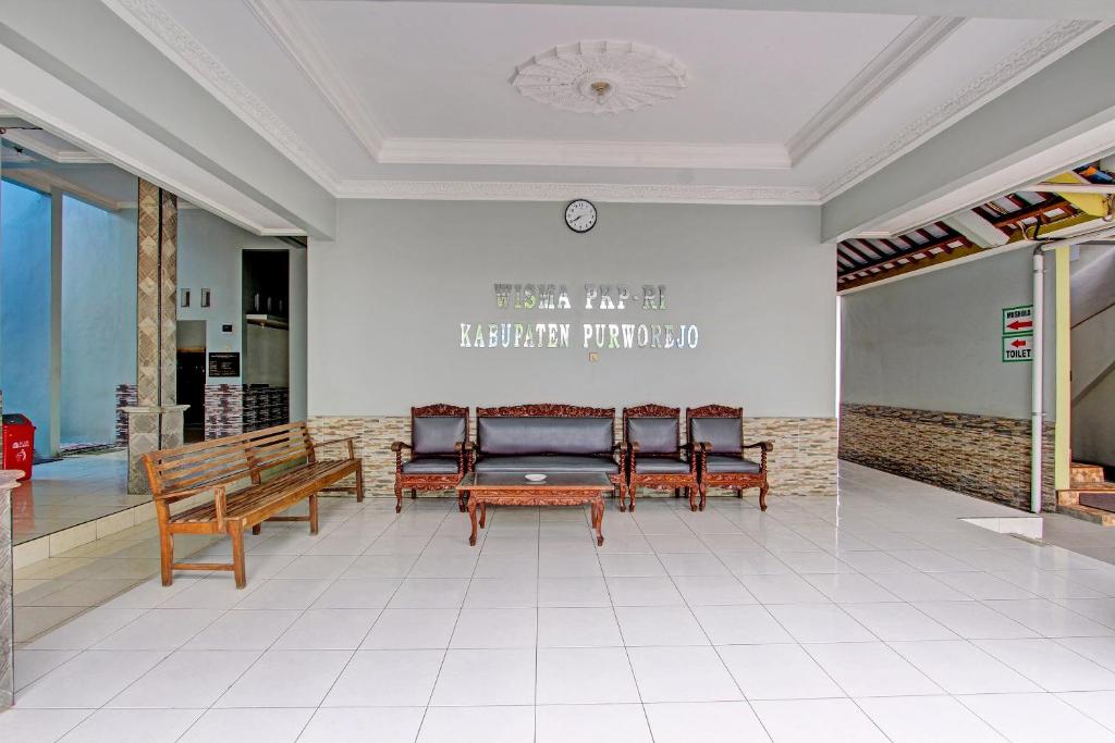 Posezení v ubytování Super OYO 91748 Wisma Pkpri Purworejo