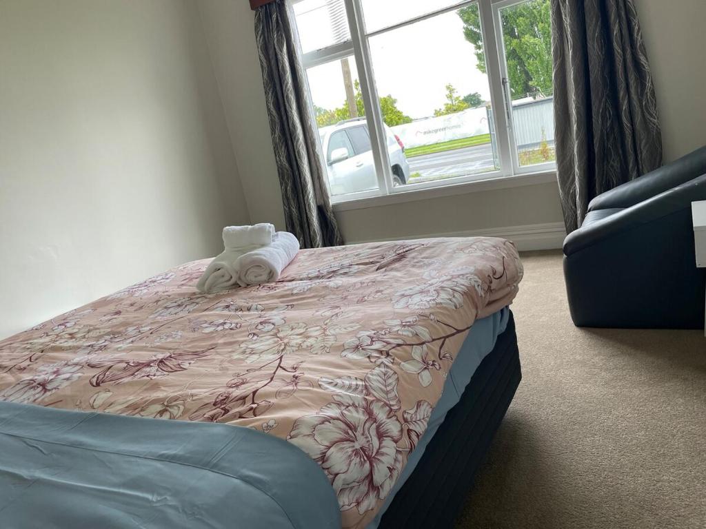 Attached Units on Madras! Unit A - Resim 6