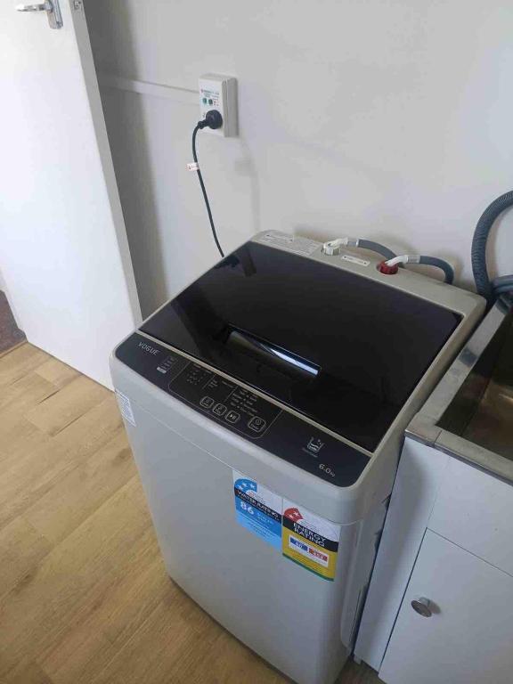 Attached Units on Madras! Unit A - Resim 14