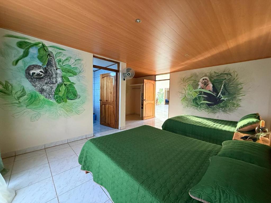 Postel nebo postele na pokoji v ubytování La Tigra Mountain House