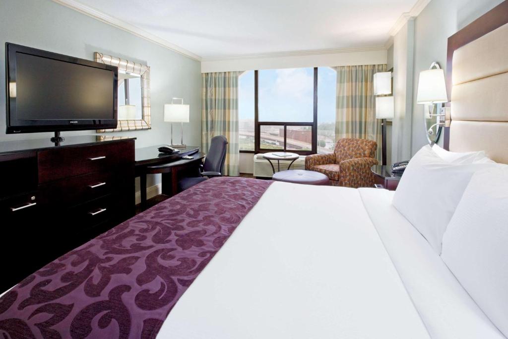 Hilton Springfield - 