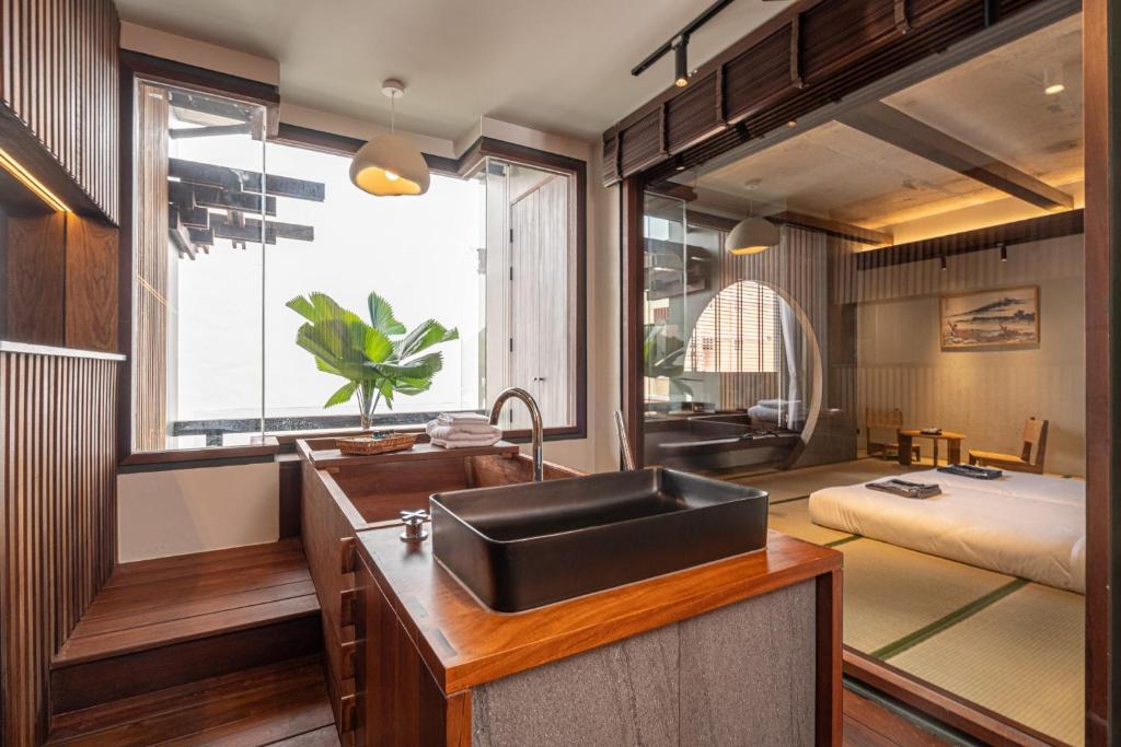 
Double or Twin Room with City View
