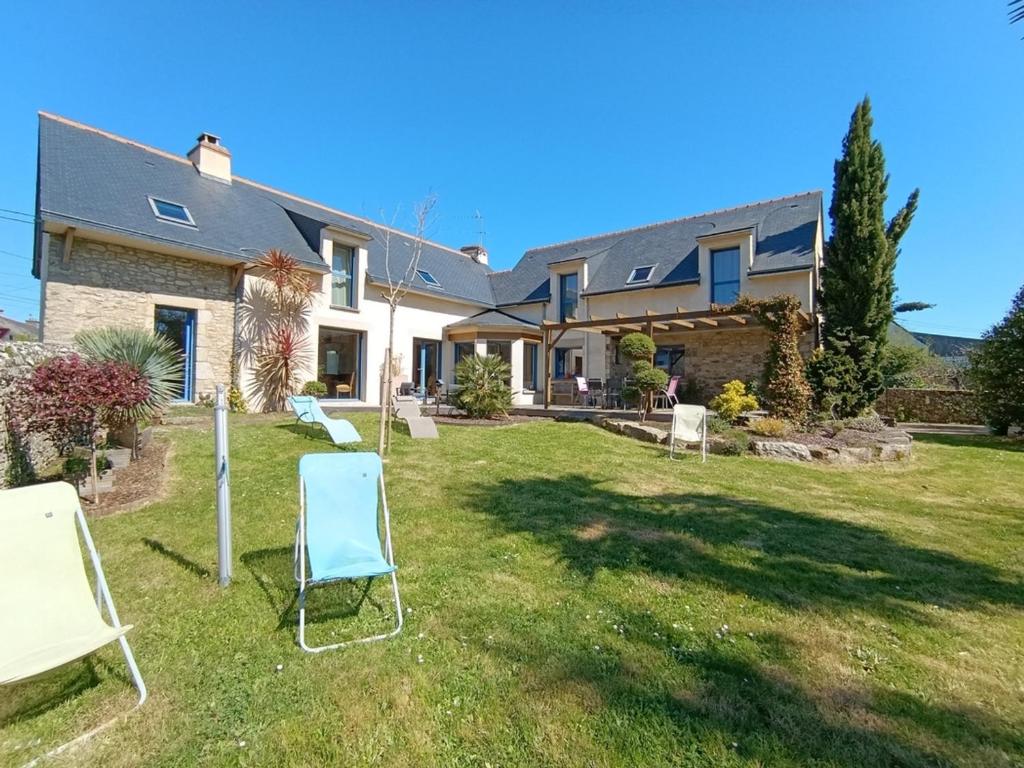 Photo de la galerie de l'établissement Maison contemporaine 8 pers proche Golfe du Morbihan - FR-1-639-143, à Sarzeau