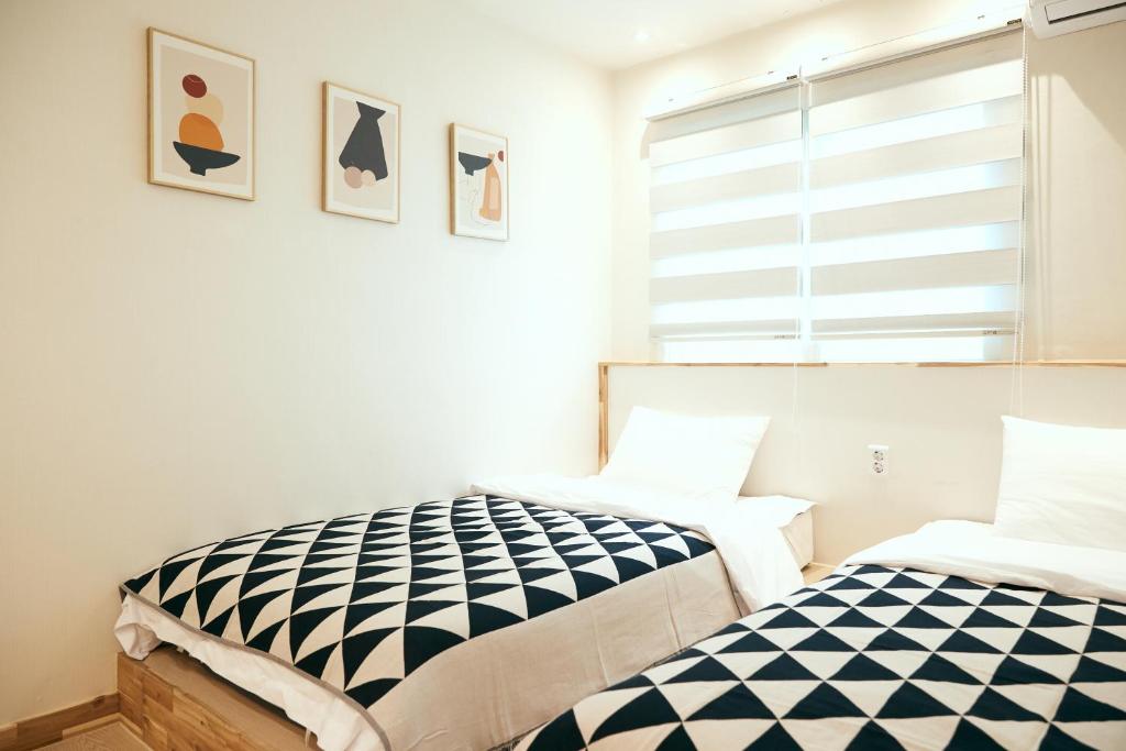 Hongdae 3BedRoom&2Baths Free Wifi&Free Parking photo