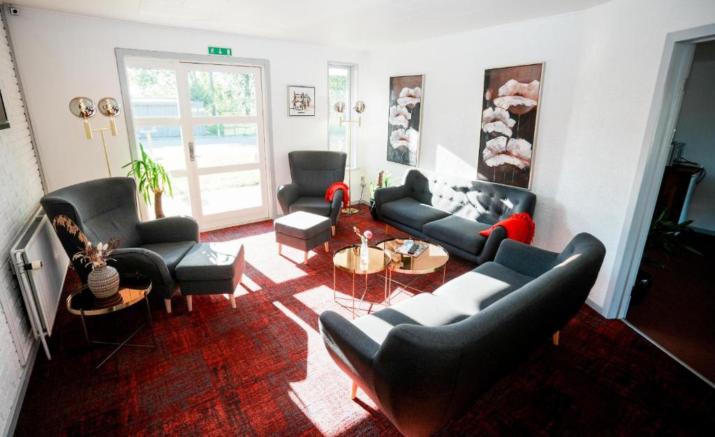 Posezení v ubytování Hotel Falken