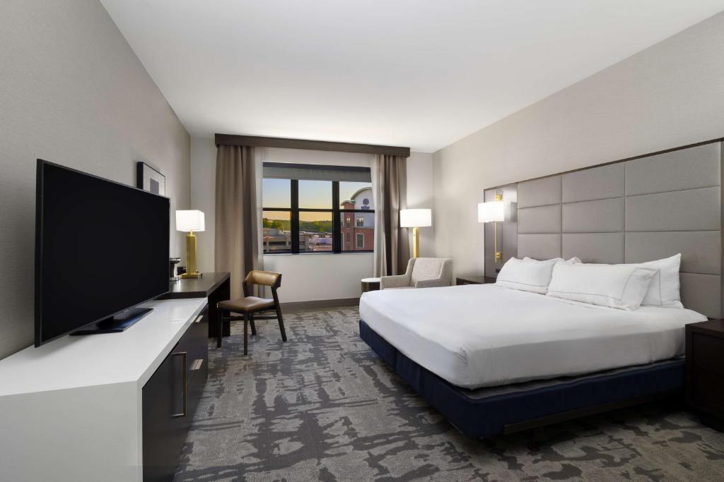 Hilton Promenade Branson Landing - 
