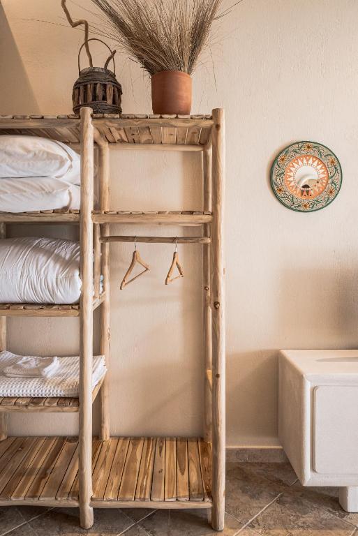 Postel nebo postele na pokoji v ubytování Fasolaki Skopelos - Eco Residences