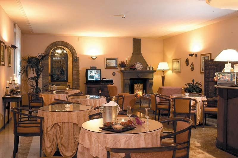 Restaurace v ubytování Hotel Castello