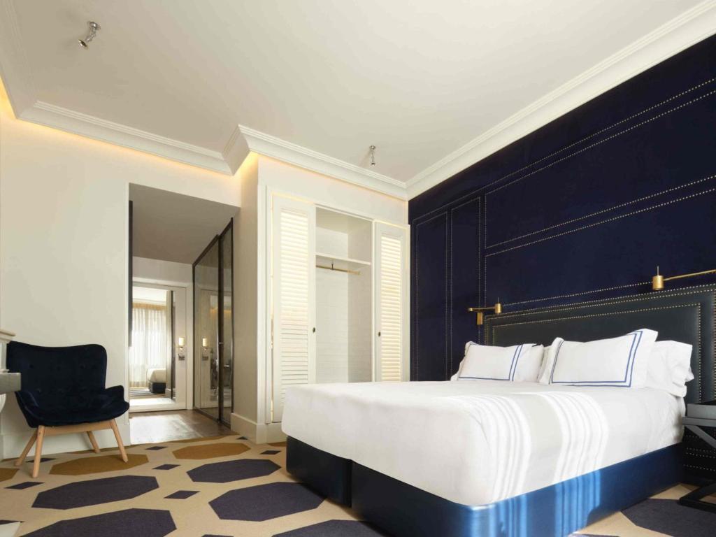 Postel nebo postele na pokoji v ubytování Only YOU Boutique Hotel Madrid