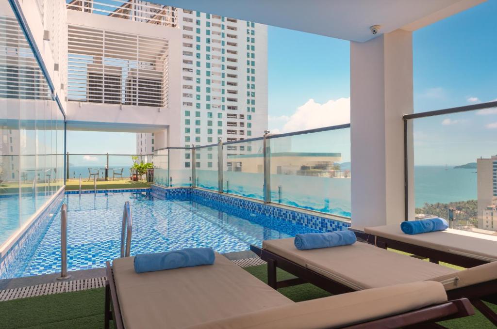 Hồ bơi trong/gần Gosia Hotel