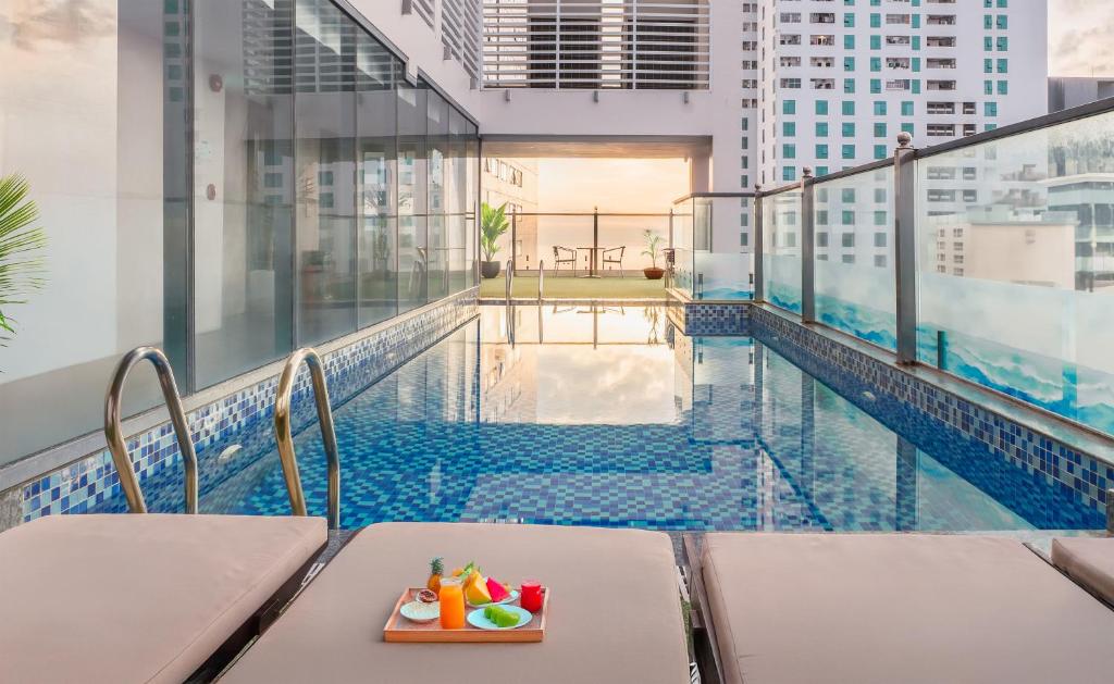 Bazén v ubytování Gosia Hotel nebo v jeho okolí