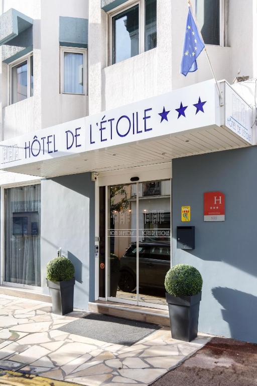 Certifikát, hodnocení, plakát nebo jiný dokument vystavený v ubytování Hôtel de l'Étoile