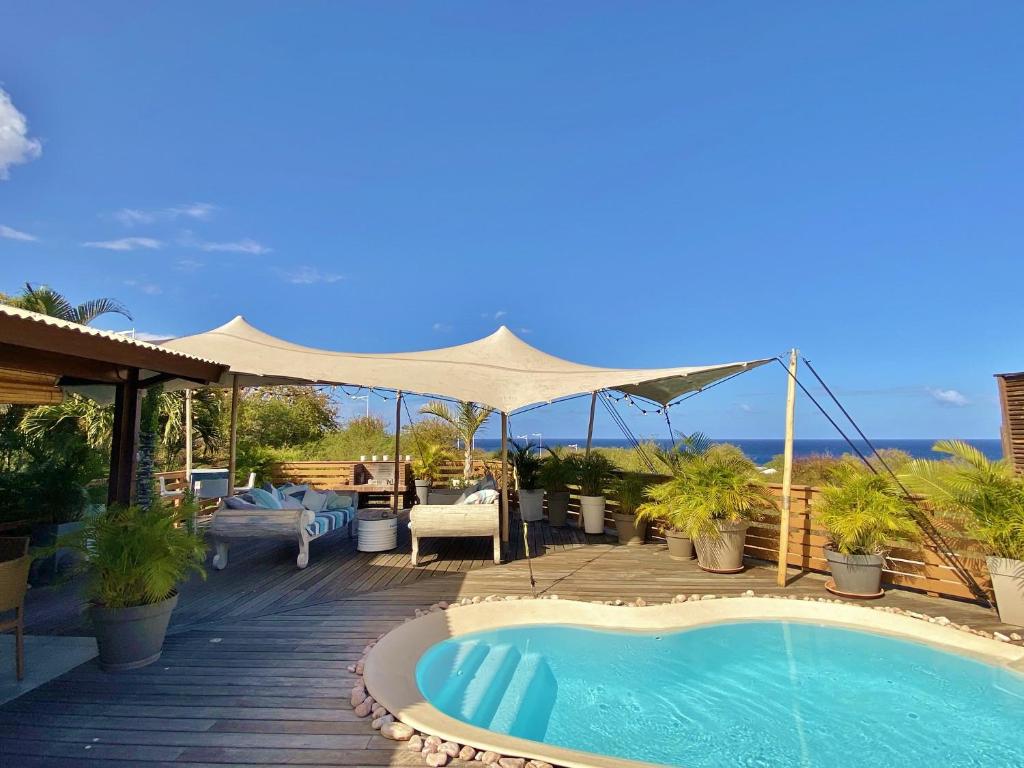 Πισίνα στο ή κοντά στο Villa Etoile du lagon