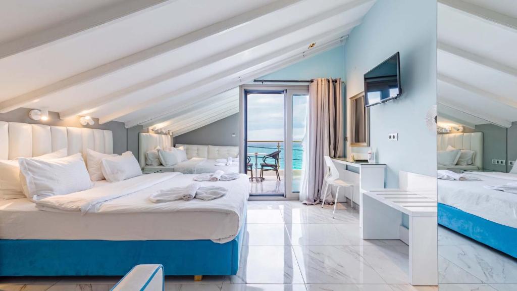 Alpha Luxury Suites - 1