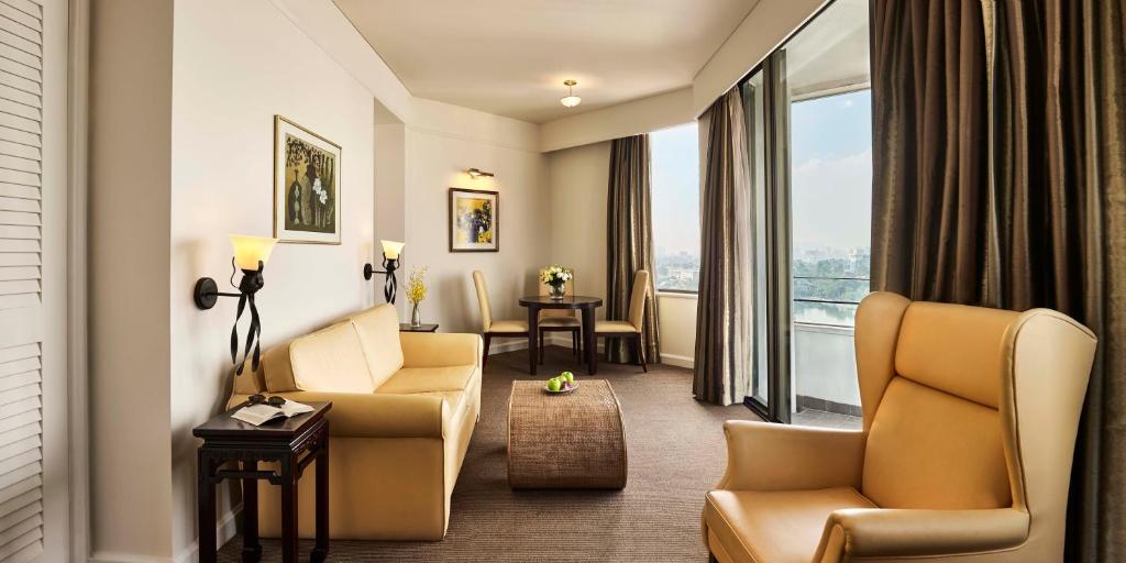 Studio Suite with Balcony