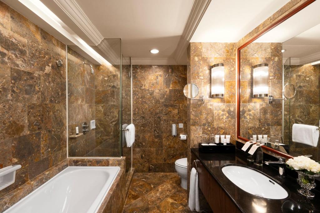 Studio Suite with Balcony