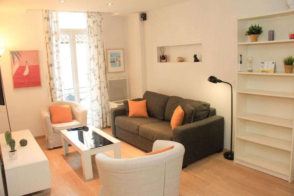 Χώρος καθιστικού στο T2 - 4 Couchages - Hyper Centre Cannes