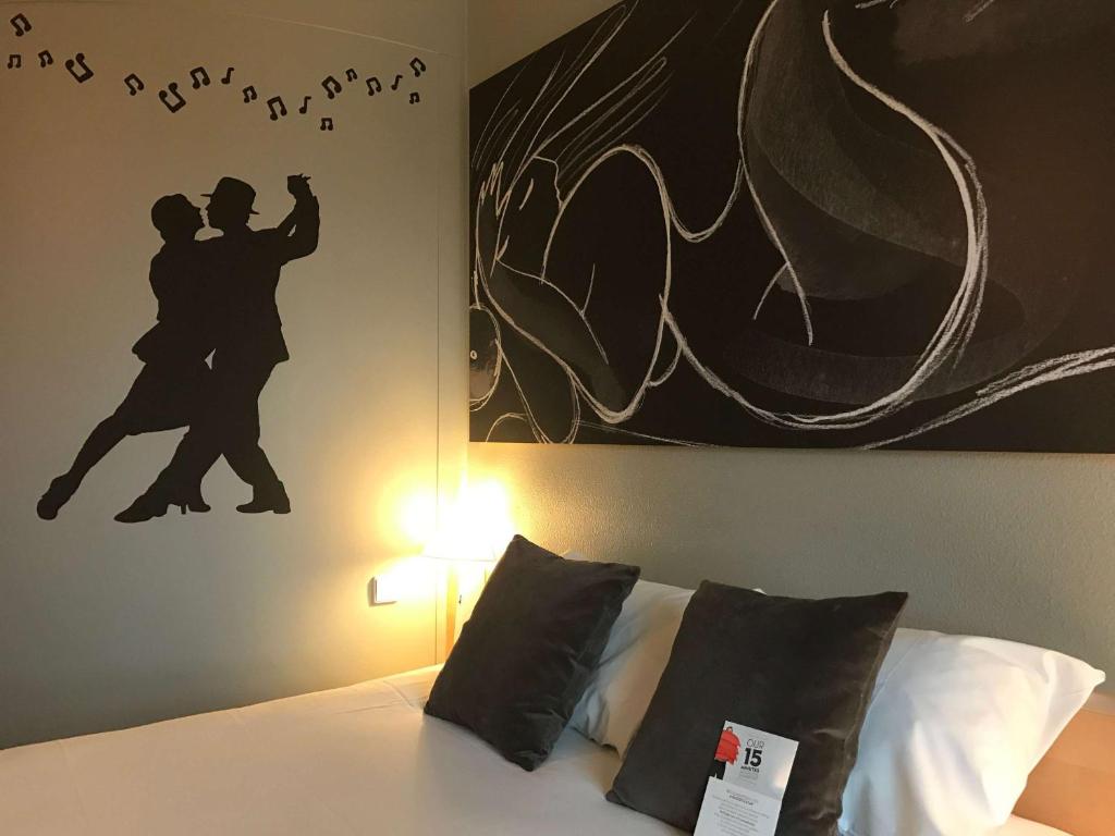 Postel nebo postele na pokoji v ubytování ibis Hotel Berlin Spandau