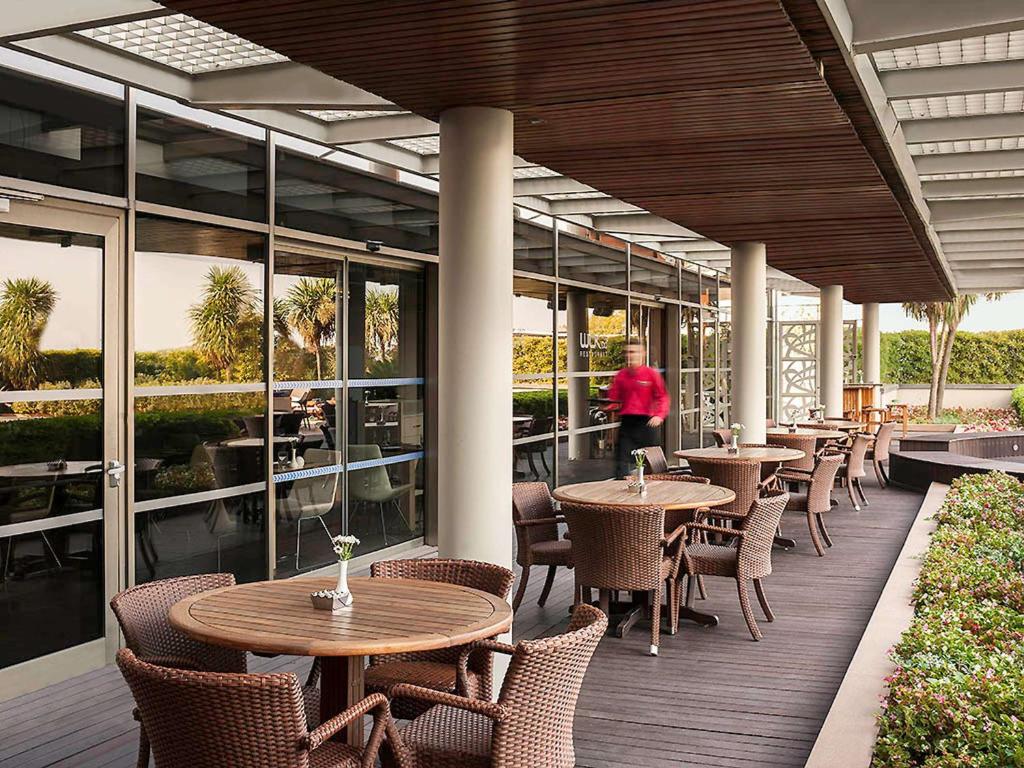 Um restaurante ou outro lugar para comer em Ibis Istanbul Zeytinburnu