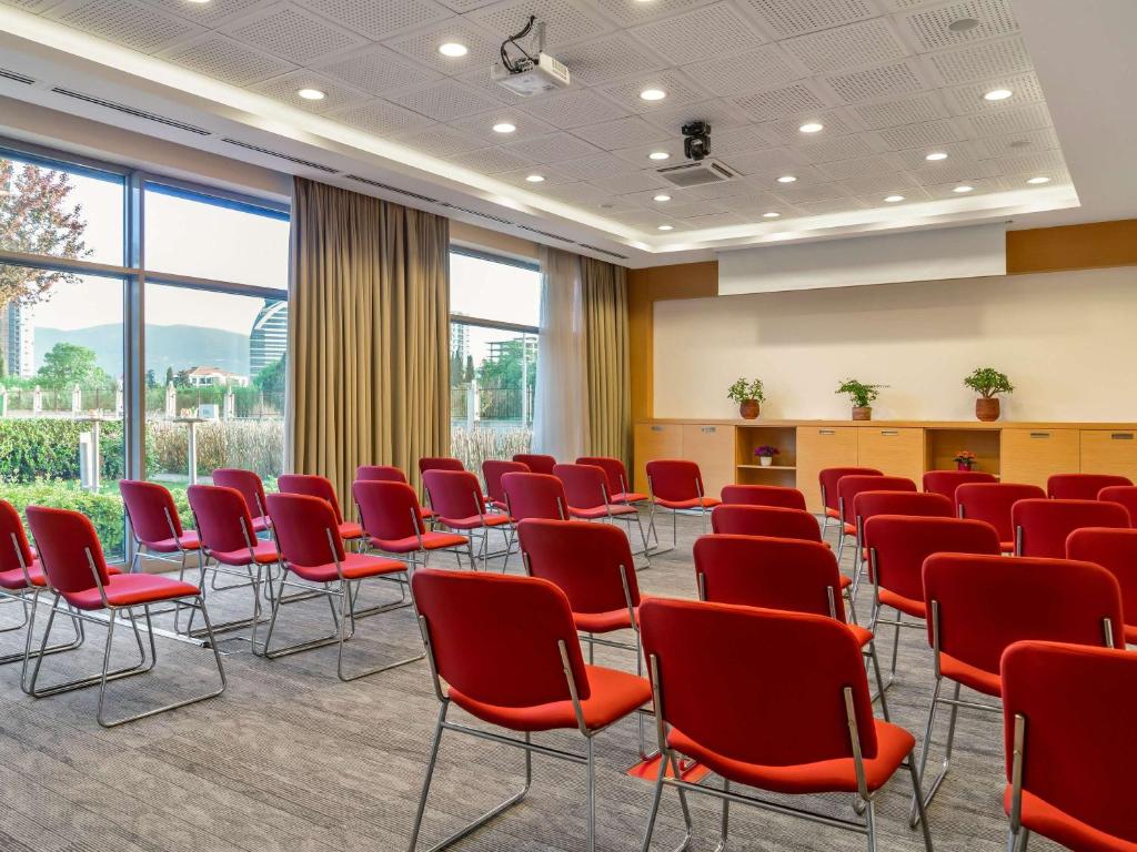 Área de negócios e/ou sala de conferências em Ibis Bursa