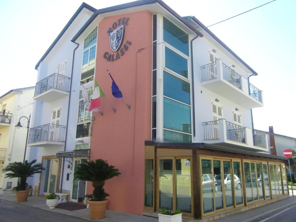 The building in which a szállodákat is located