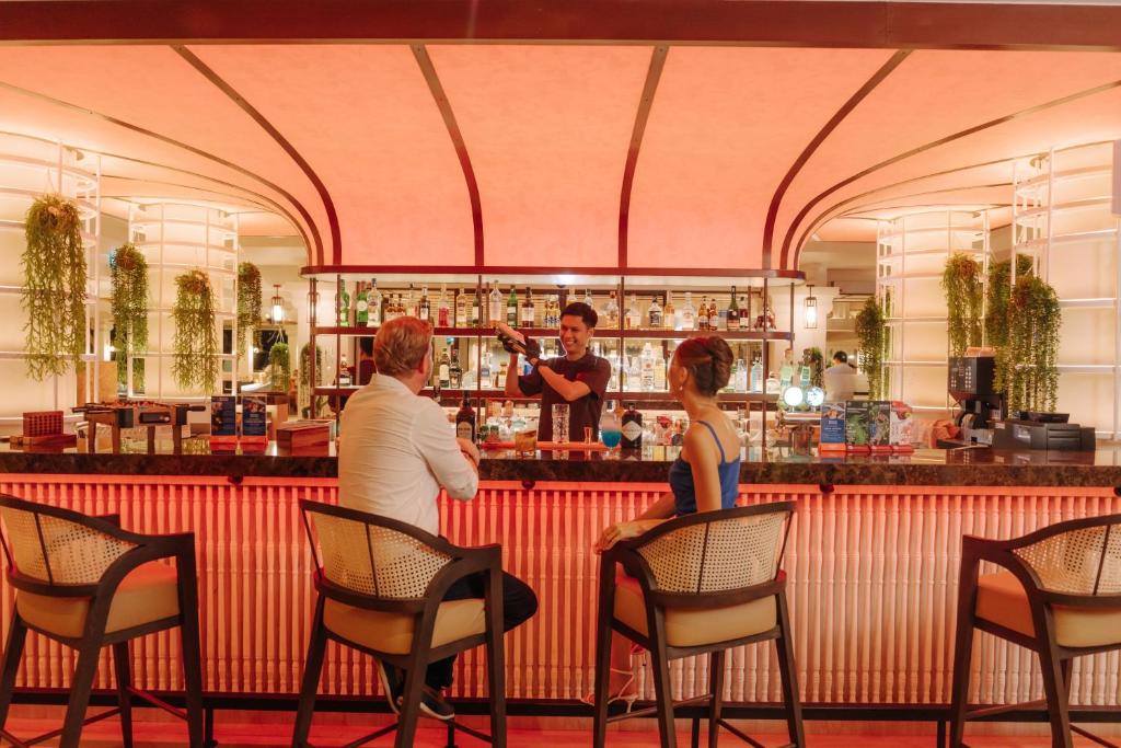 Gäste, die in der Unterkunft Thavorn Palm Beach Resort Phuket übernachten