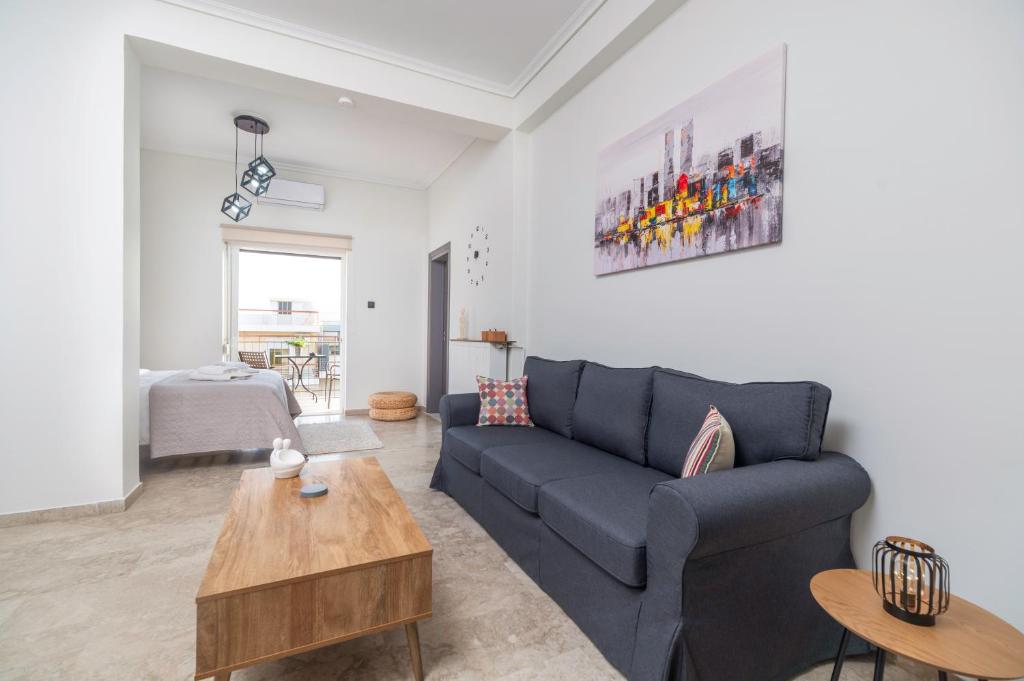 Entire, spacious, spotless apartment, in Ilioupoli, Greece
