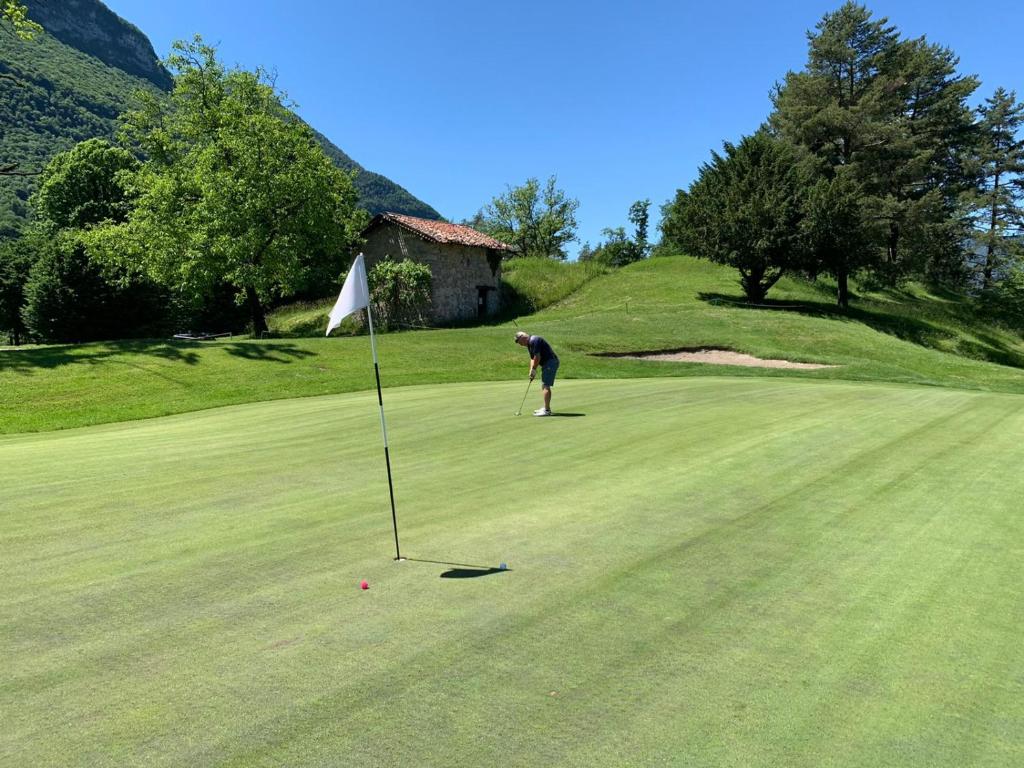 Golf v hotelu nebo okolí