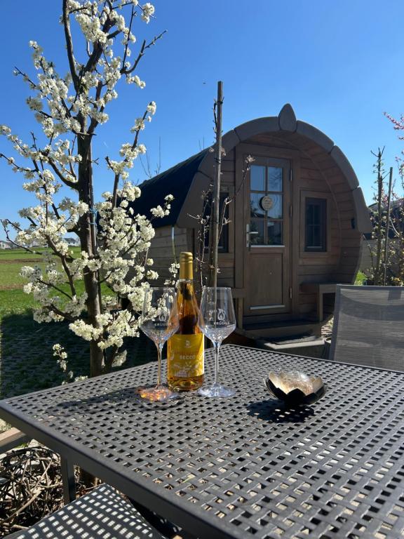 Ảnh trong thư viện ảnh của Schlaffässer auf dem Krügele Hof ở Murr