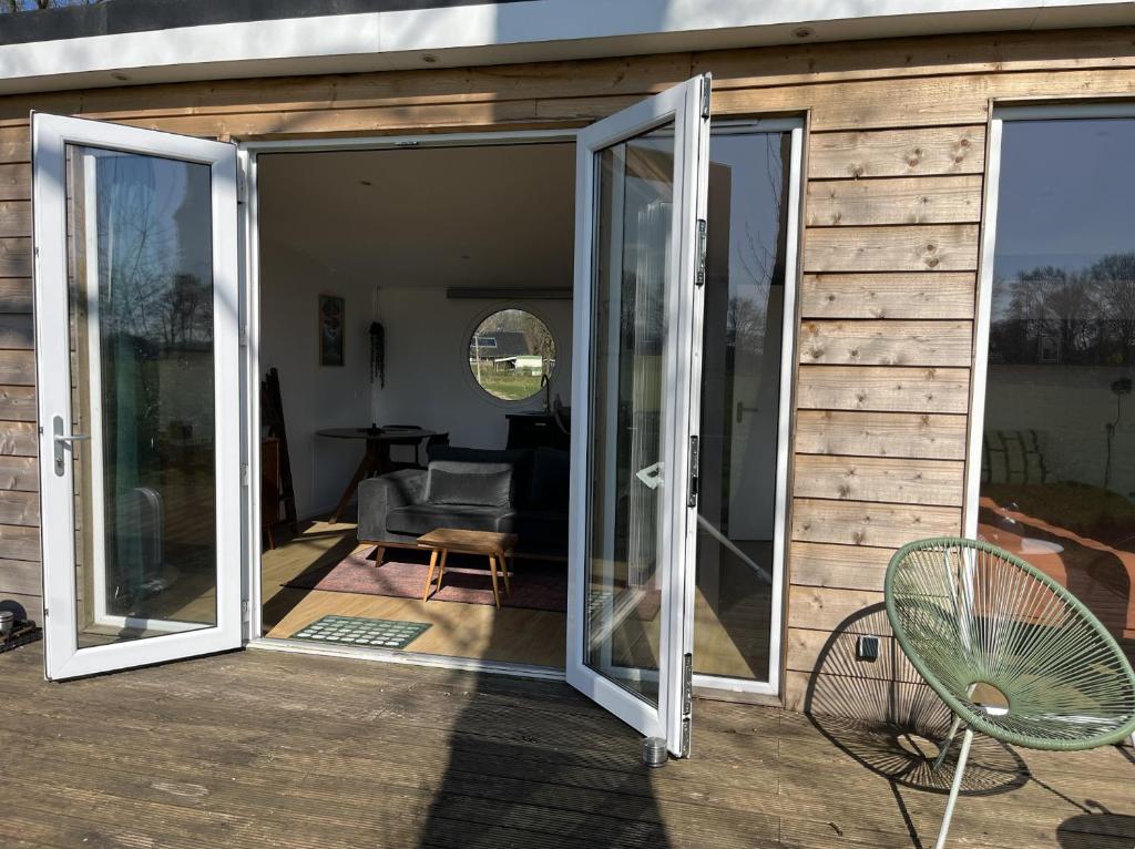 Patio nebo venkovní prostory v ubytování Tinyhouse - De Esdoorn Zes