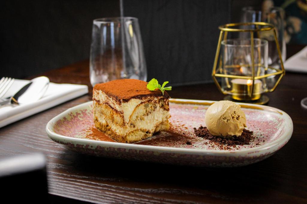 The Cross Scythes - Resim 3