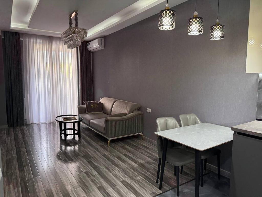 امکانات Crystal Apartments - تصویر ۴