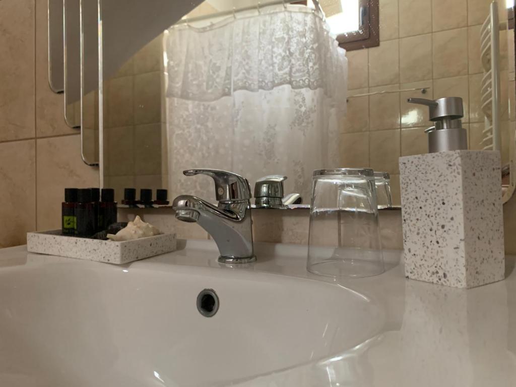 Koupelna v ubytování Luxury Apartment with Pool