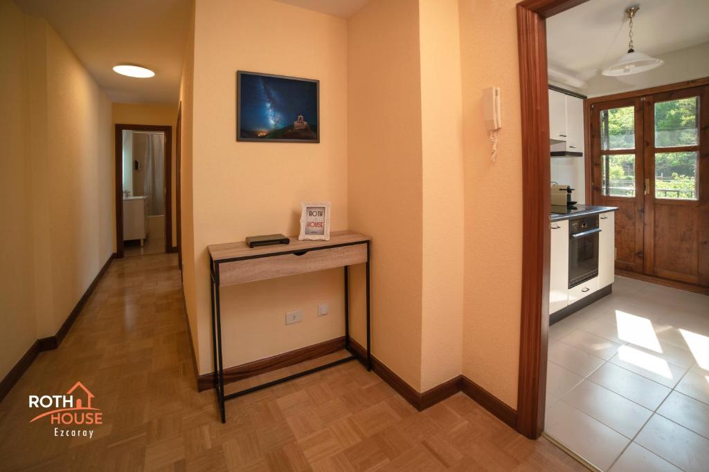 Kuchyňa alebo kuchynka v ubytovaní Roth House