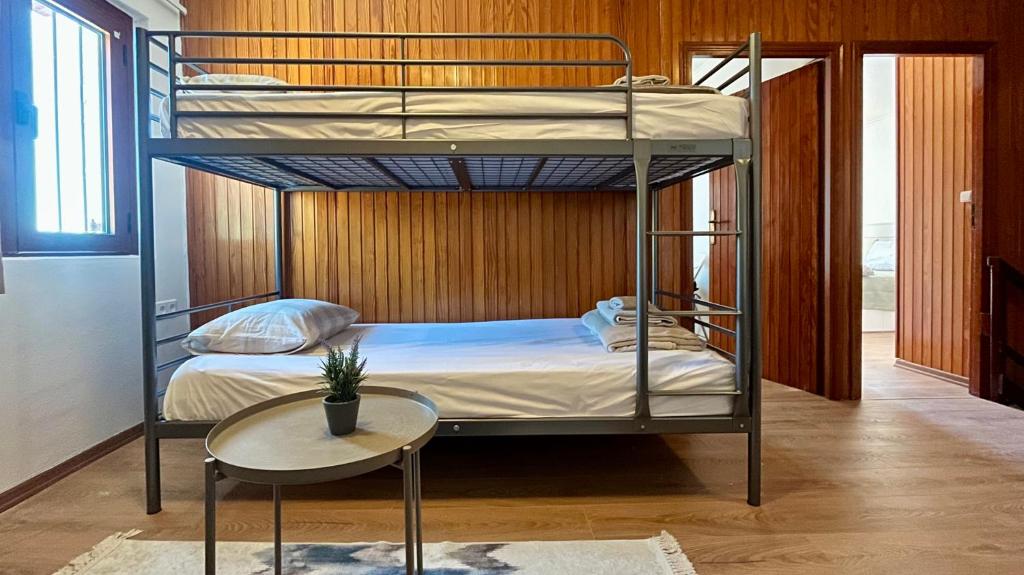 Ένα ή περισσότερα κρεβάτια σε δωμάτιο στο Scenic Coastal Getaway