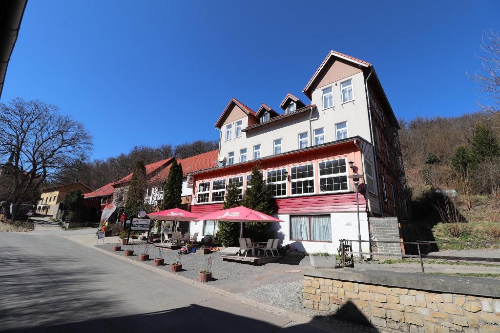 Budova, kde se hotel nachází