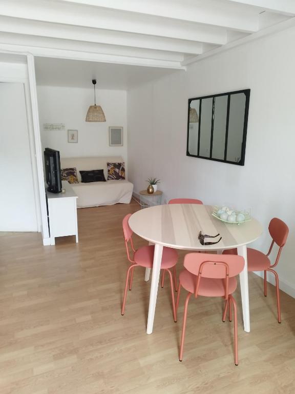 Photo de la galerie de l'établissement Pavillon les pieds dans l'eau, à Valras-Plage