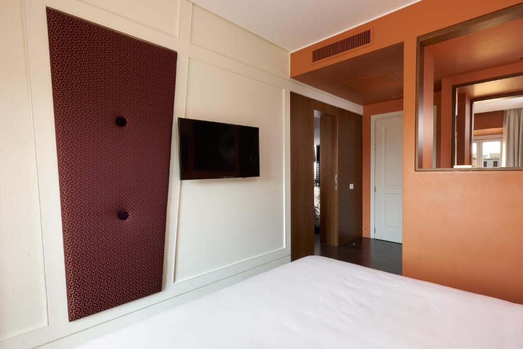 Mascagni Luxury Rooms & Suites - Resim 9