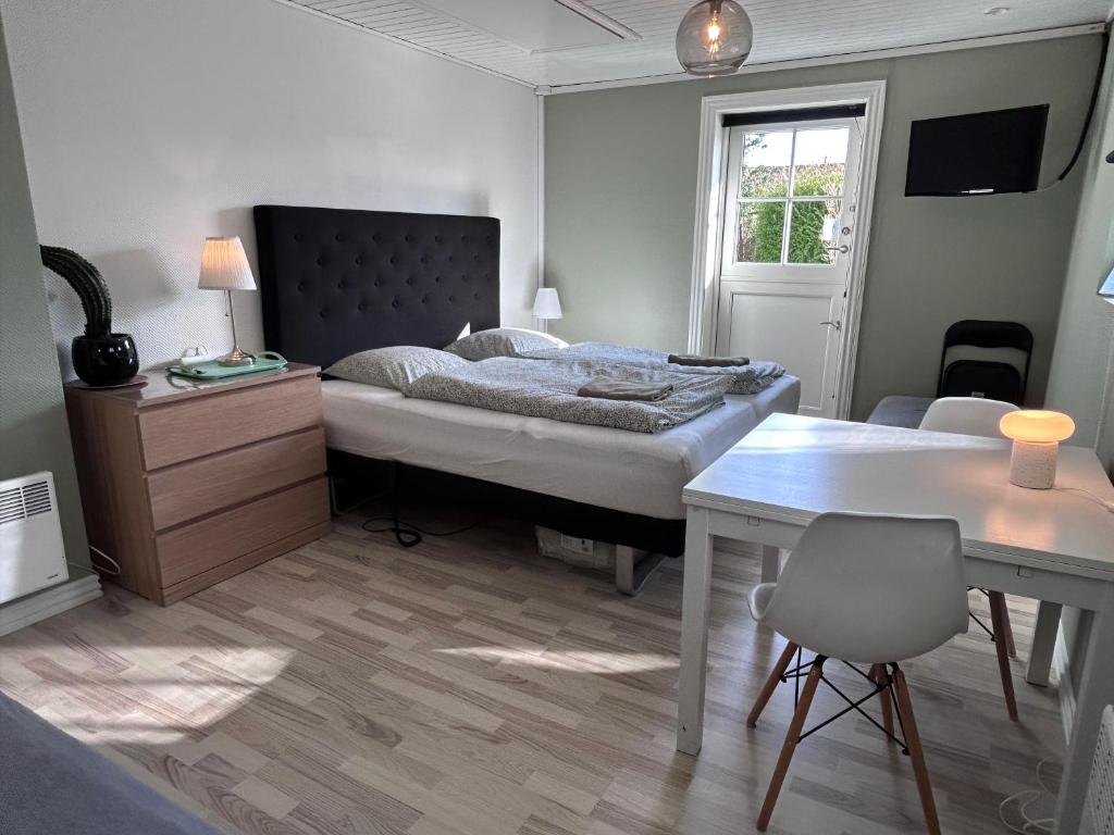 TV a/nebo společenská místnost v ubytování Piccobello Bed & Breakfast Valløby Køge