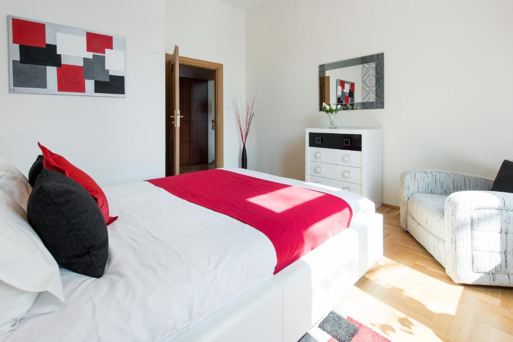 Posteľ alebo postele v izbe v ubytovaní Neo Apartments