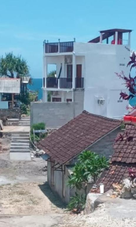 Budova, kde se chata nachází