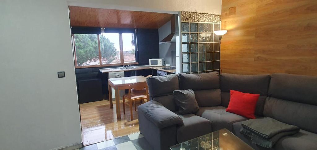 Fotografie z fotogalerie ubytování Amplio apart con WI-FI y Aire Acondicionado para descansar y relajarse v destinaci Chiclana de la Frontera