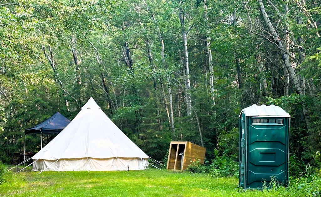 Fotografie z fotogalerie ubytování Everlong Acres Belle Tent v destinaci Owlseye