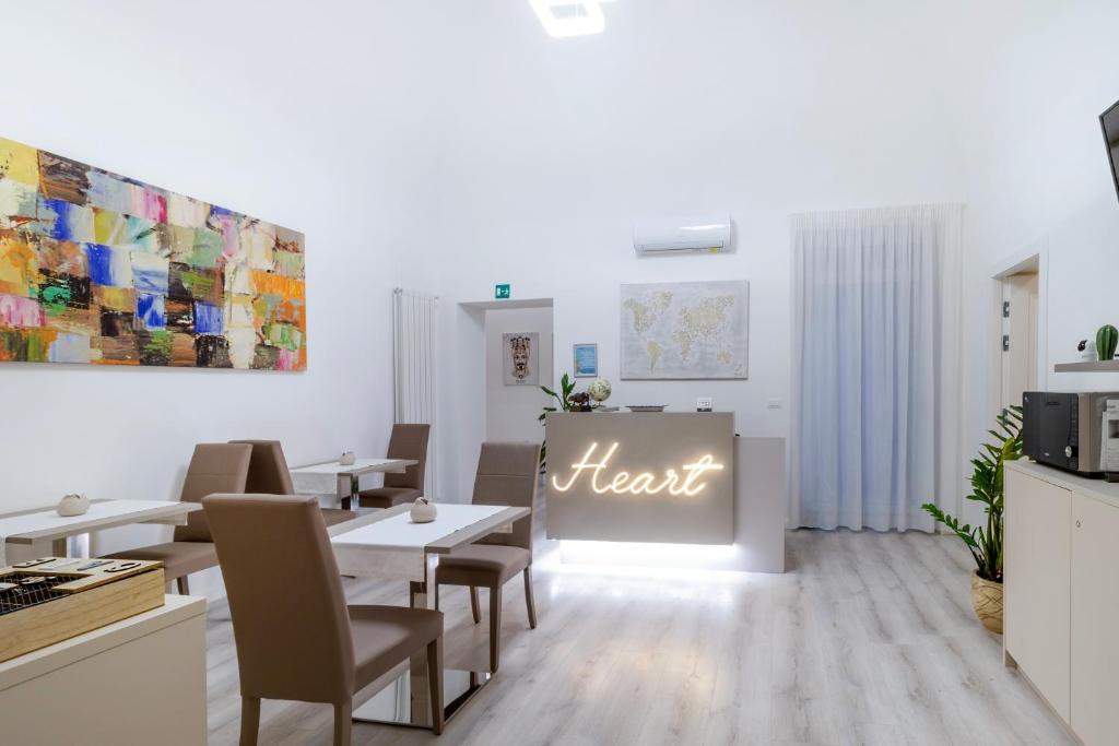 Heart City Rooms - 16